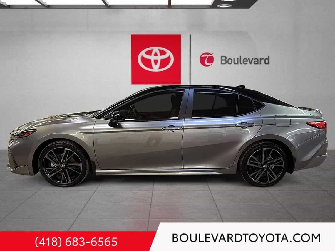 2025 Toyota Camry Xse Hybride - Image 14