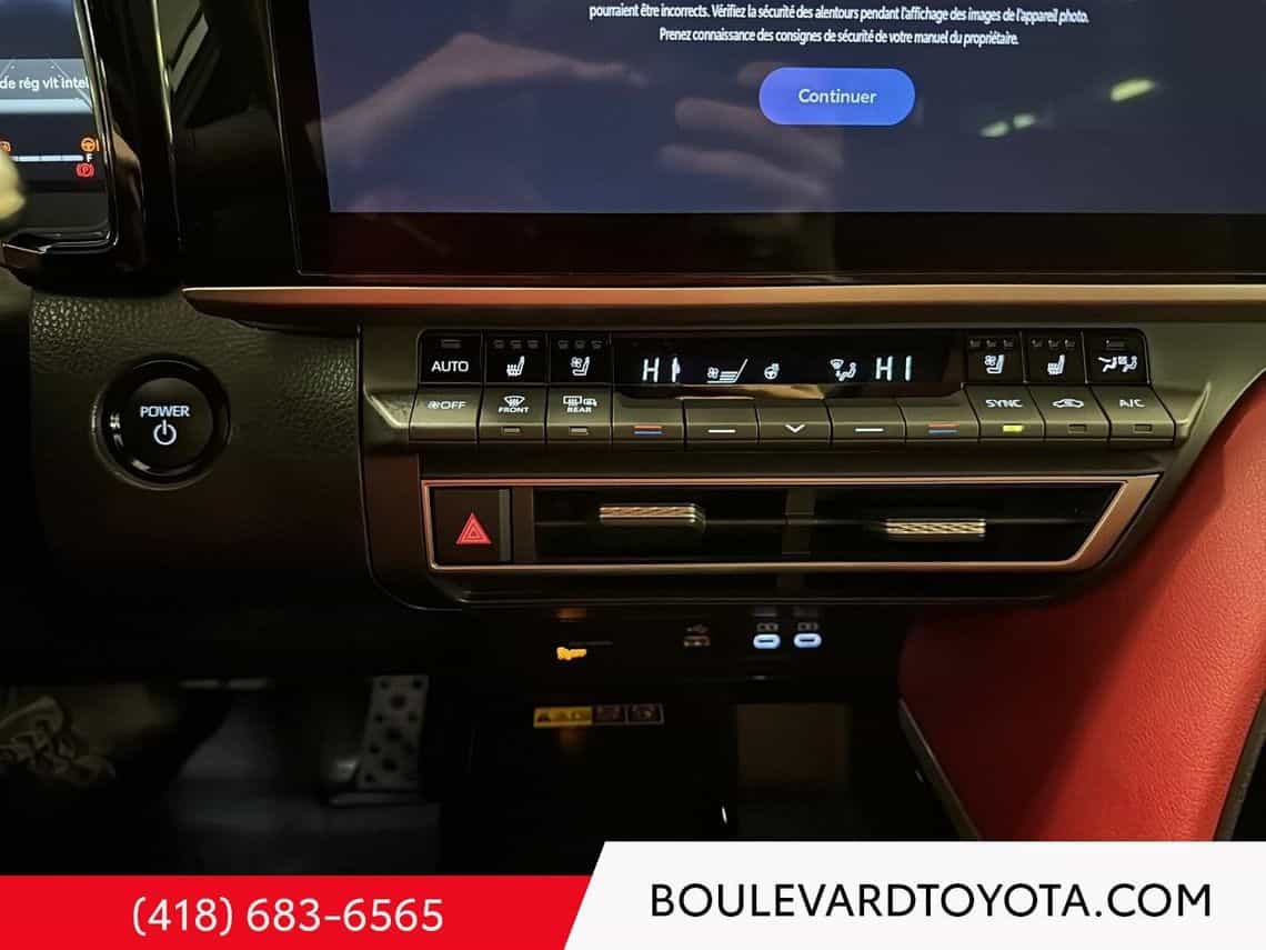 2025 Toyota Camry Xse Hybride - Image 15