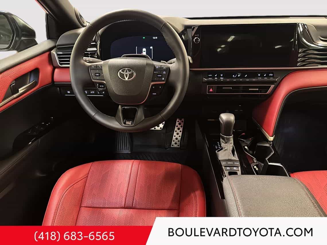 2025 Toyota Camry Xse Hybride - Image 24