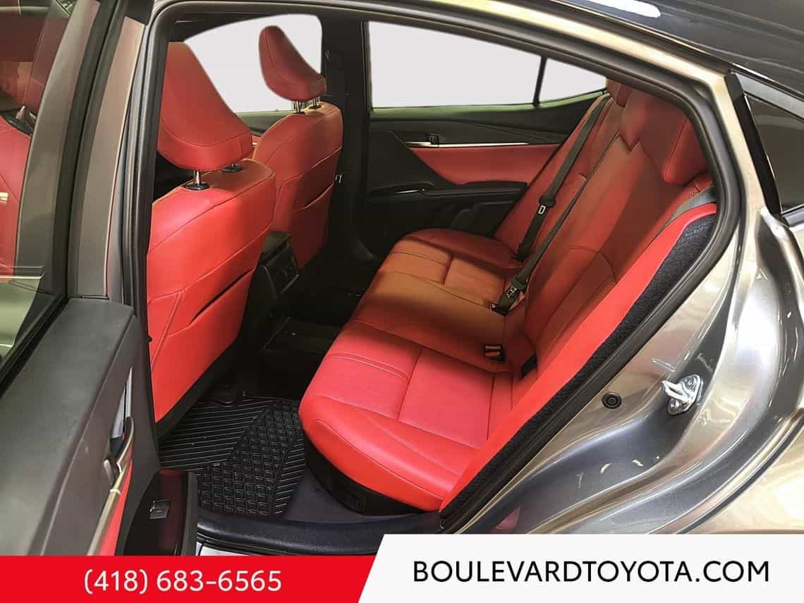 2025 Toyota Camry Xse Hybride - Image 26