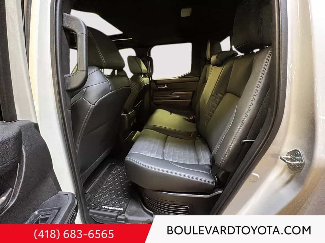 2024 Toyota Tacoma TRD Offroad Hybrid - Image 7