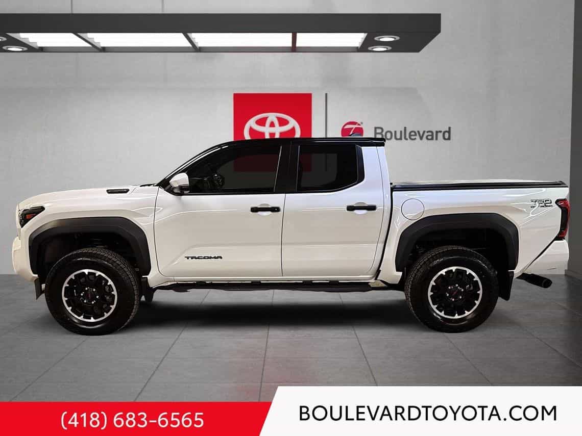 2024 Toyota Tacoma TRD Offroad Hybrid - Image 14
