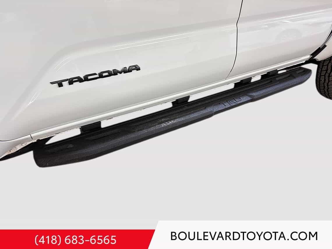 2024 Toyota Tacoma TRD Offroad Hybrid - Image 15