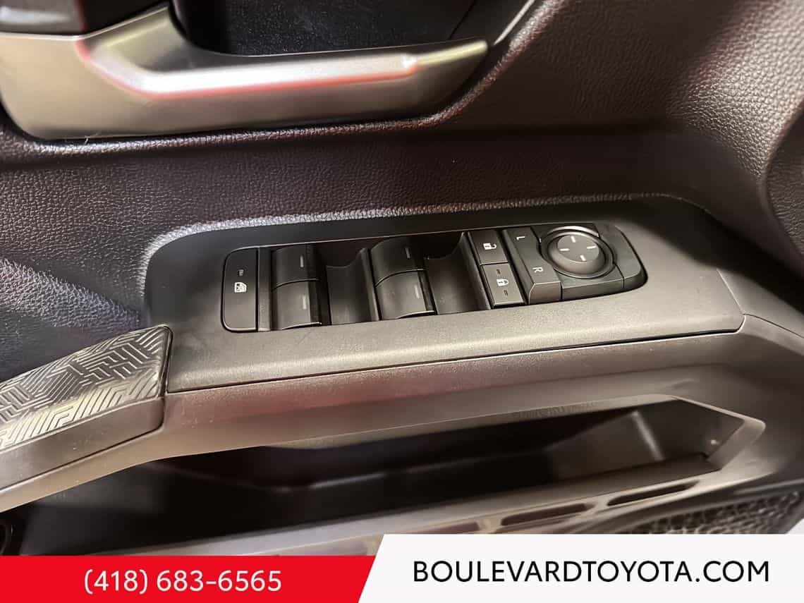 2024 Toyota Tacoma TRD Offroad Hybrid - Image 19