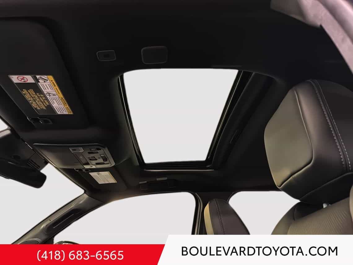 2024 Toyota Tacoma TRD Offroad Hybrid - Image 22