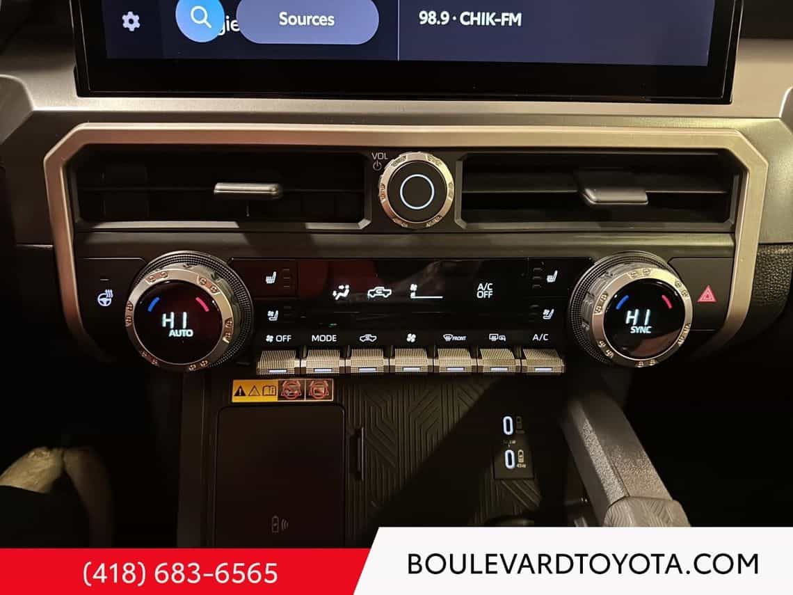 2024 Toyota Tacoma TRD Offroad Hybrid - Image 27