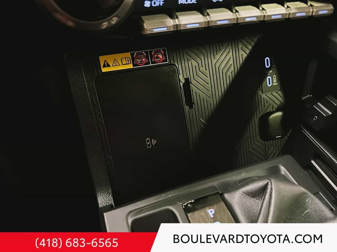 2024 Toyota Tacoma TRD Offroad Hybrid - Image 28