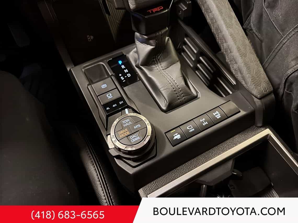 2024 Toyota Tacoma TRD Offroad Hybrid - Image 31