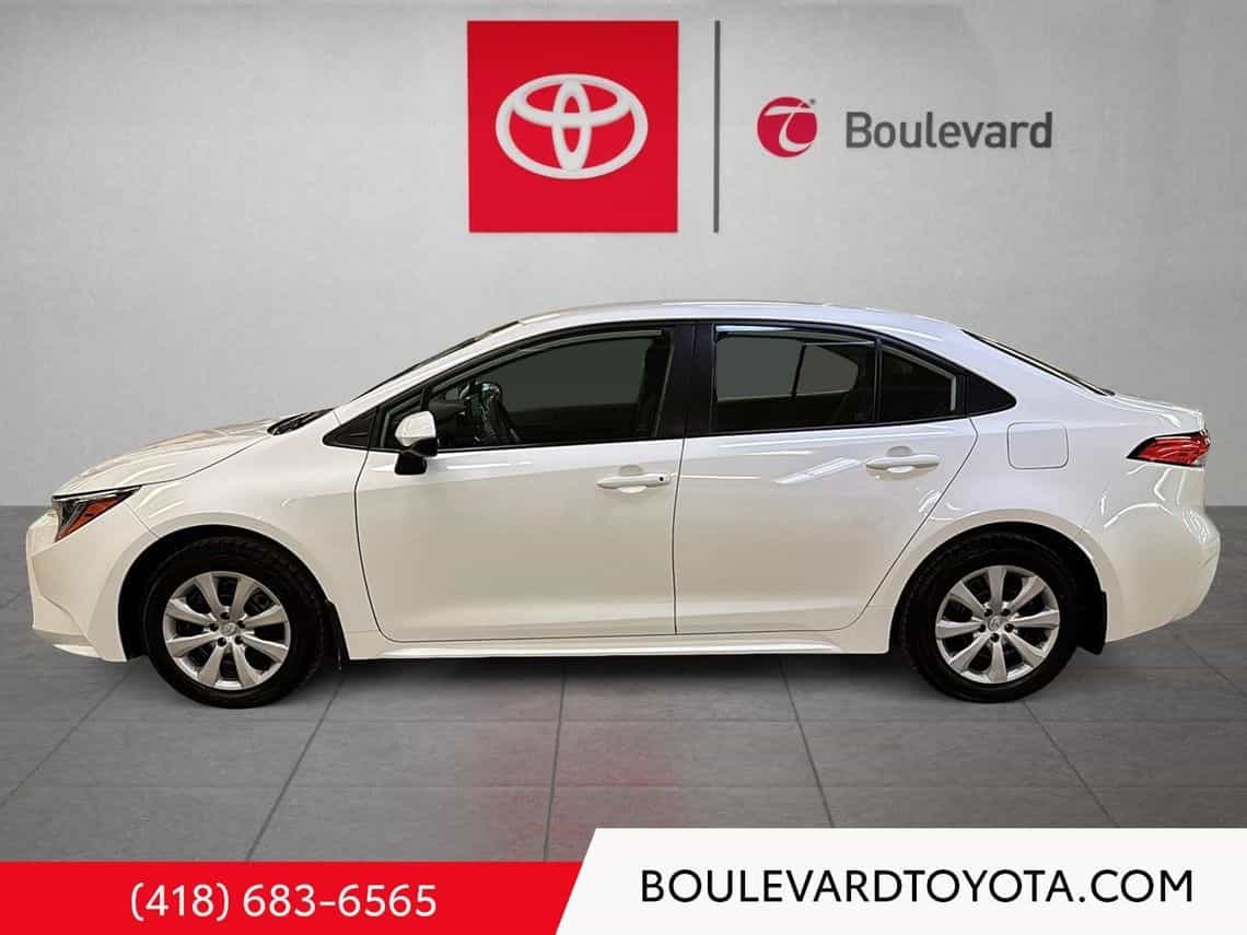 2022 Toyota Corolla Le - Image 20