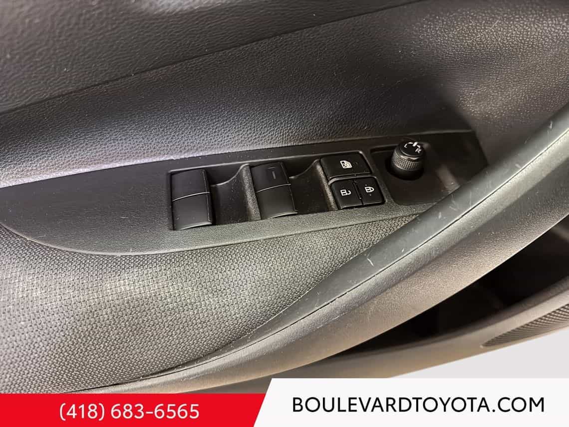 2022 Toyota Corolla Le - Image 26