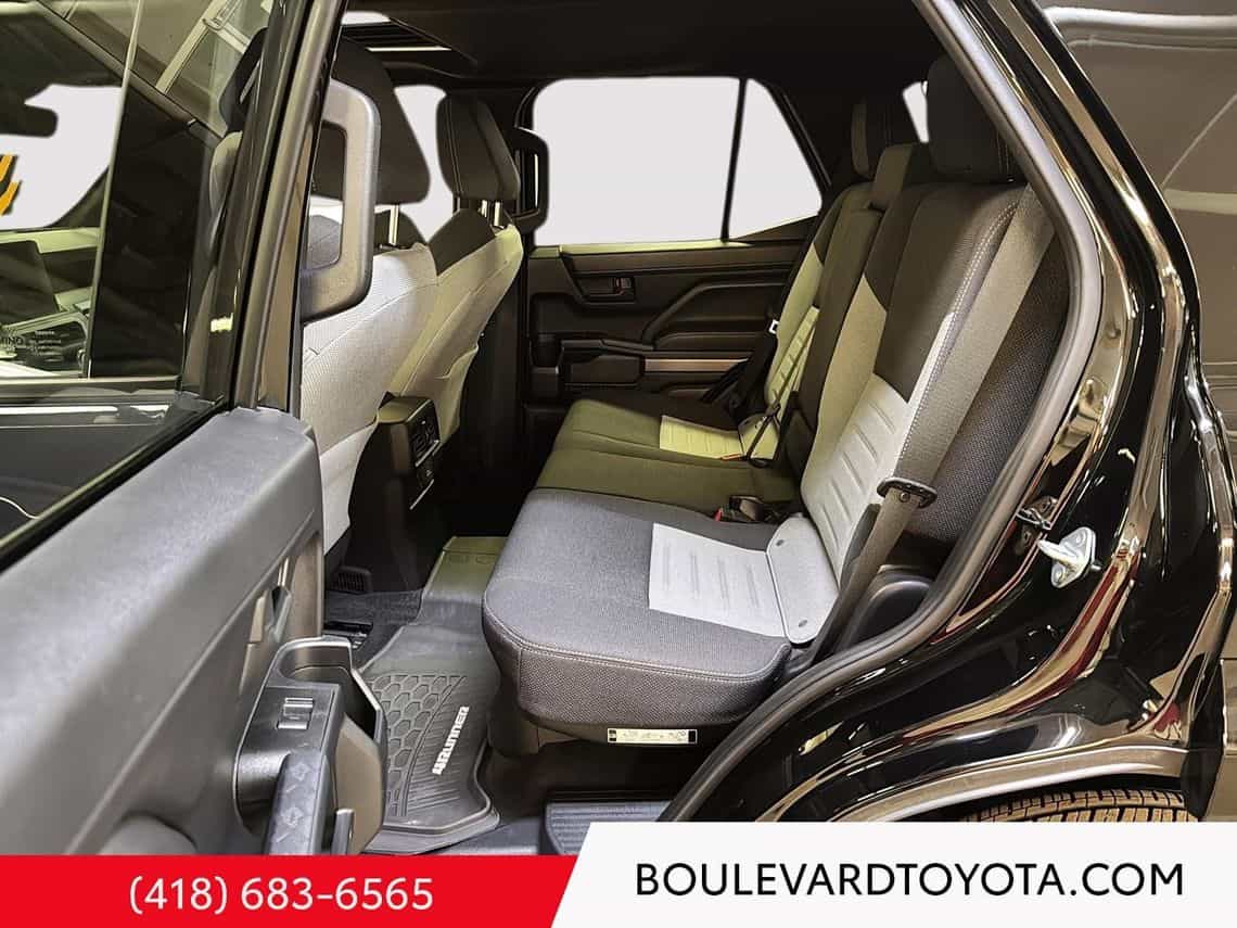 2025 Toyota 4Runner TRD Sport - Image 10