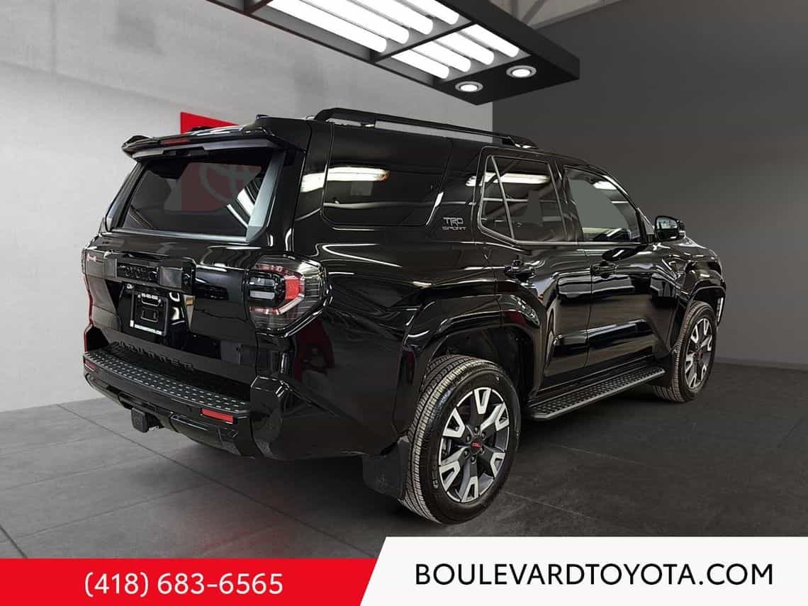 2025 Toyota 4Runner TRD Sport - Image 11