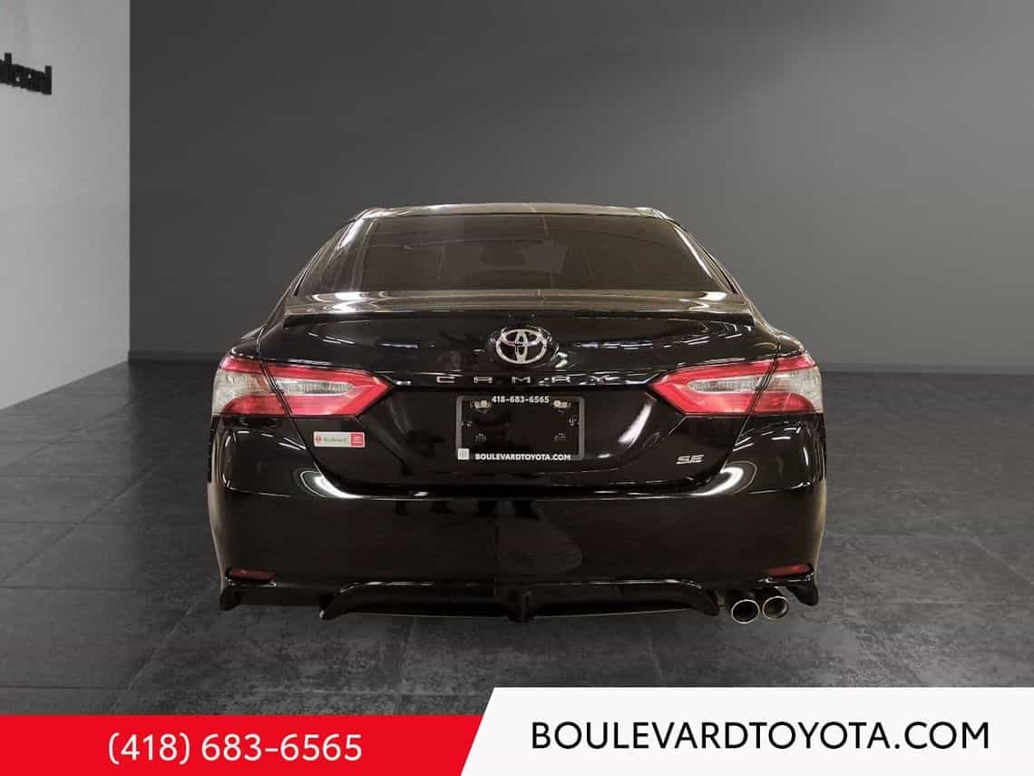 2019 Toyota Camry Se - Image 5