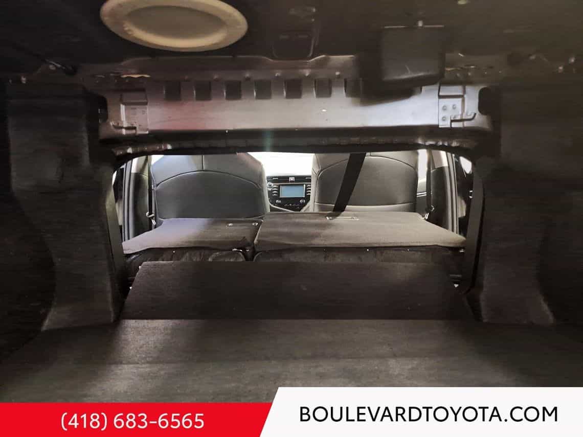 2019 Toyota Camry Se - Image 22