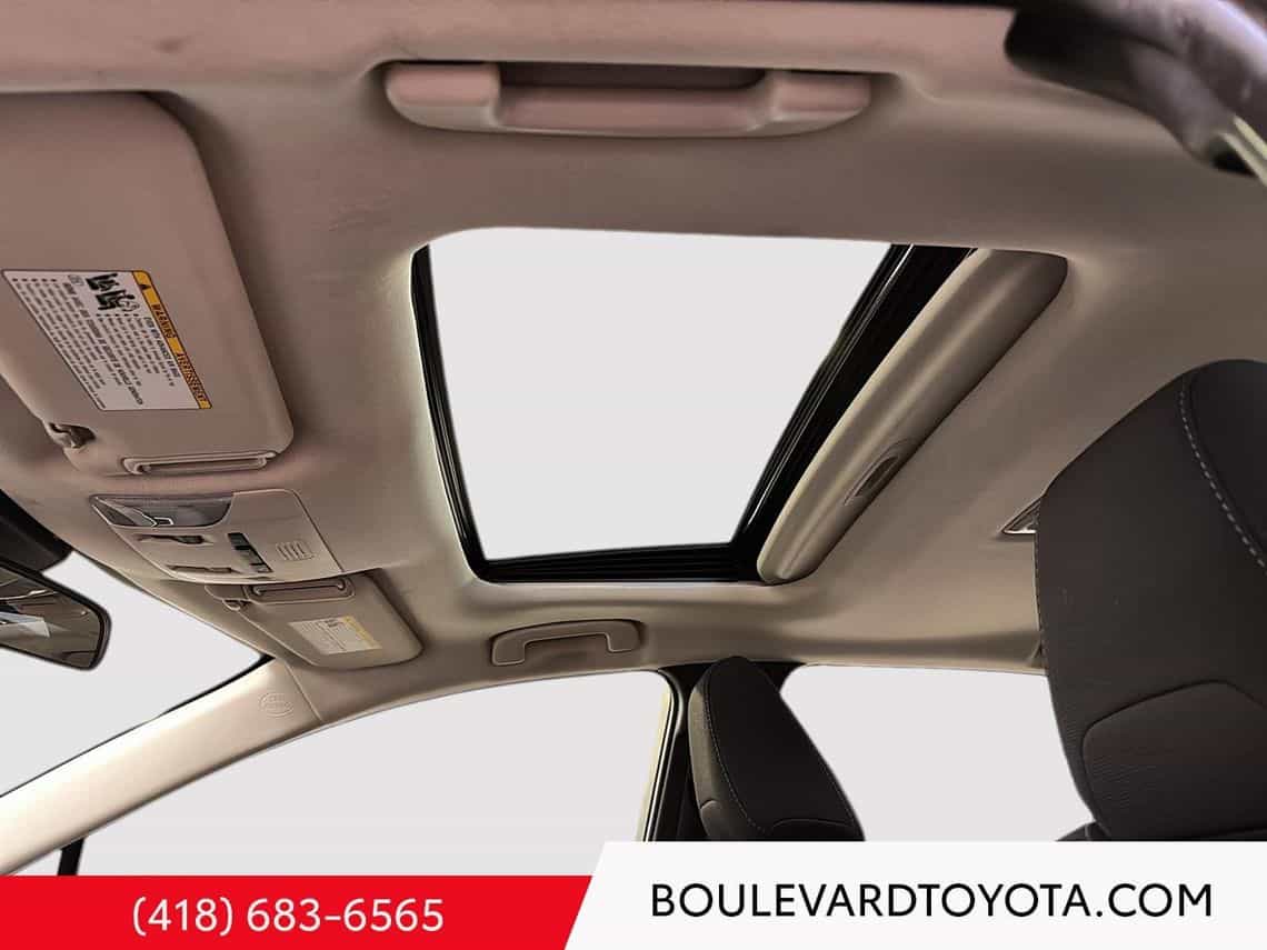 2020 Toyota Corolla Le - Image 10