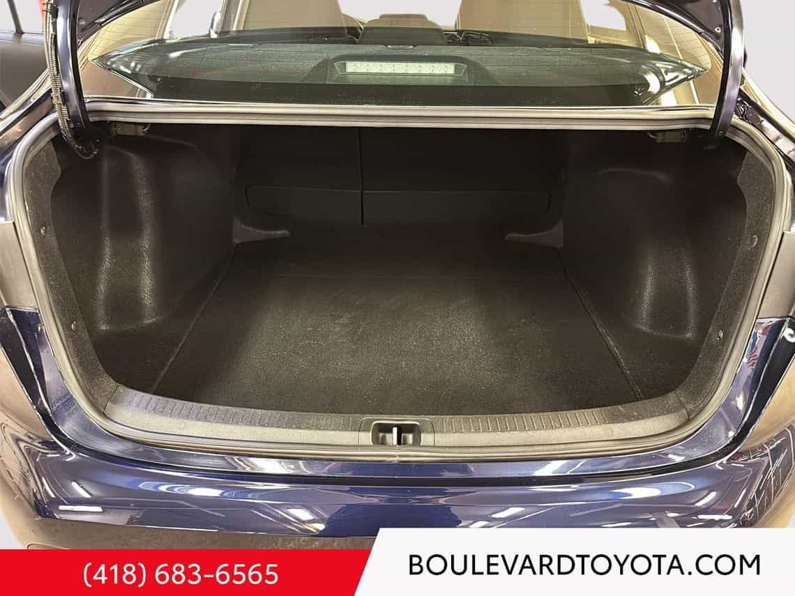 2020 Toyota Corolla Le - Image 24