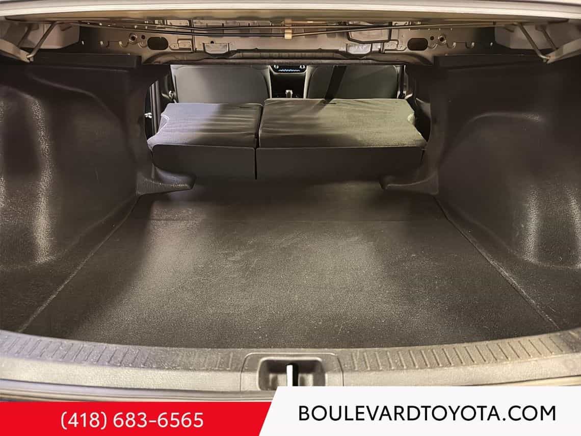 2020 Toyota Corolla Le - Image 25