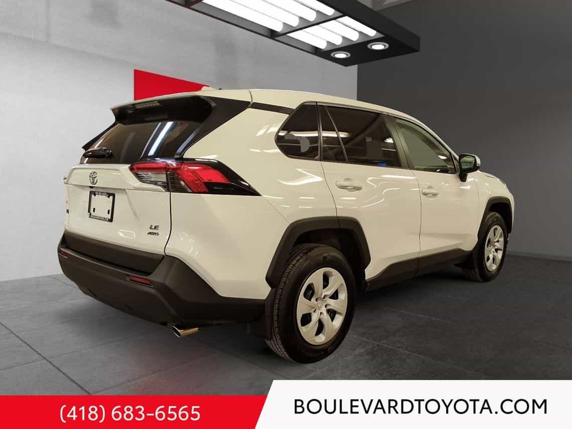 Image 4 Toyota Rav4 Le 2024