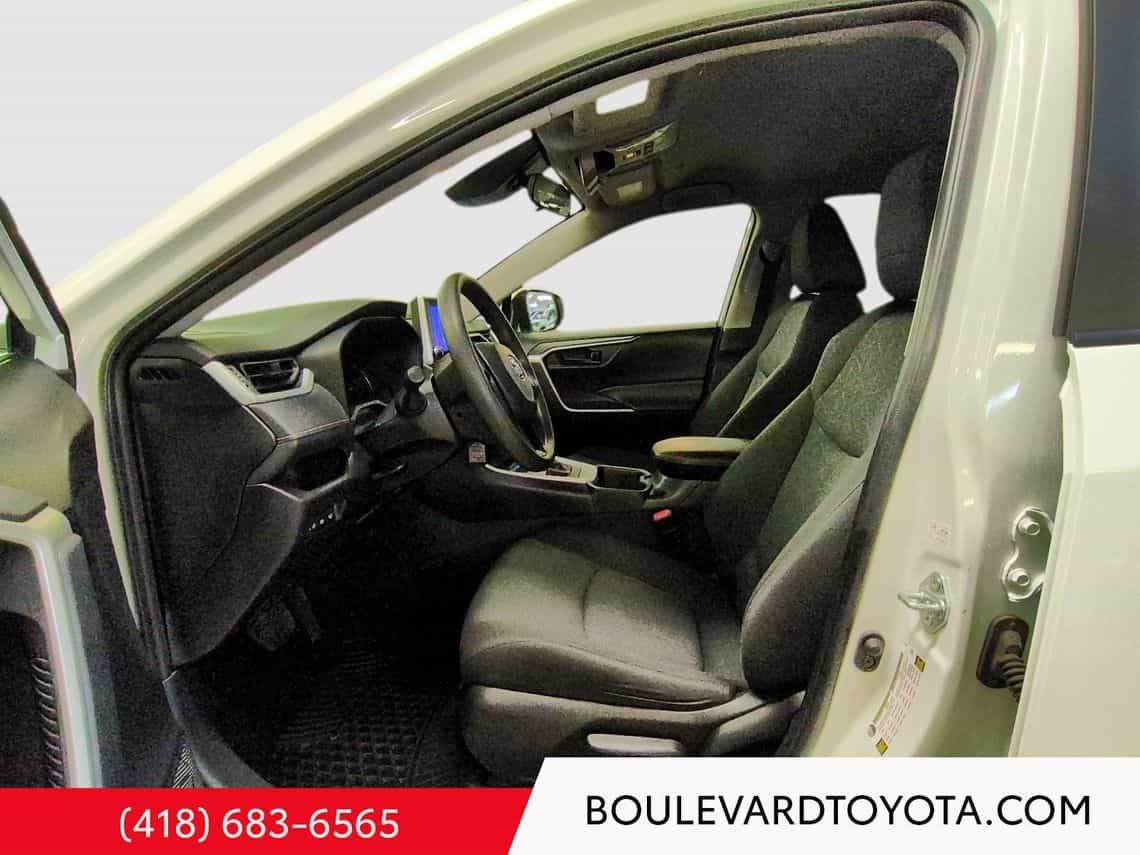 Image 11 Toyota Rav4 Le 2024