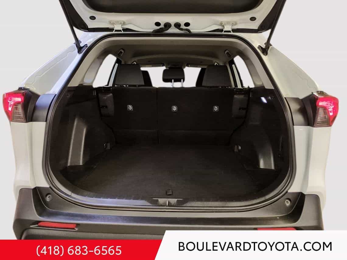 Image 21 Toyota Rav4 Le 2024