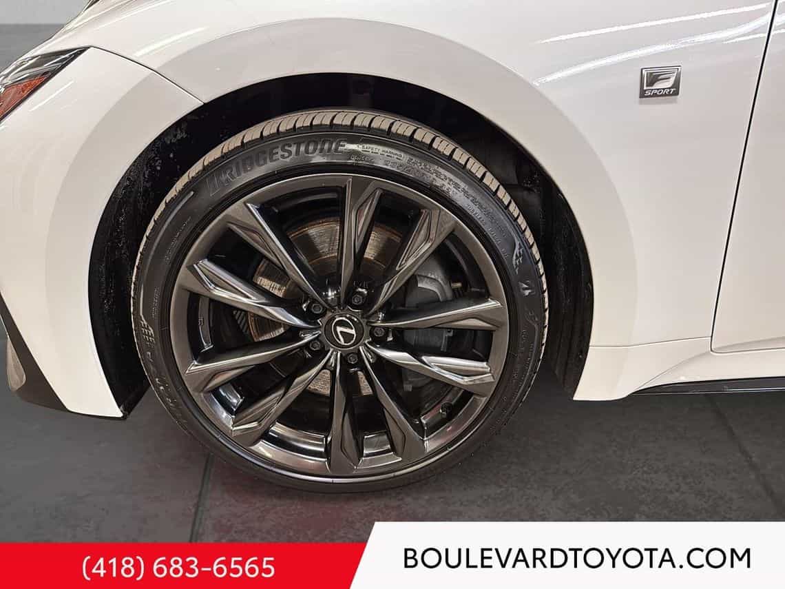 2024 Lexus IS 350 F-Sport - Image 9