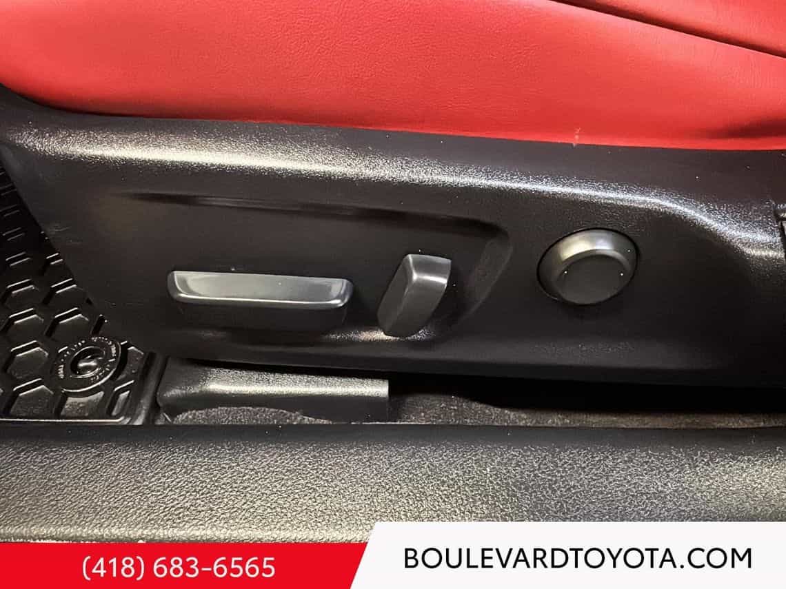 2024 Lexus IS 350 F-Sport - Image 23