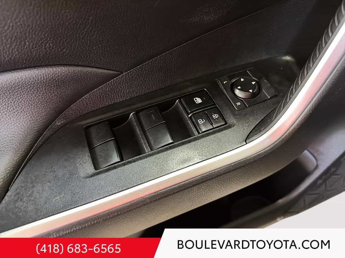 2024 Toyota Rav4 Le - Image 17