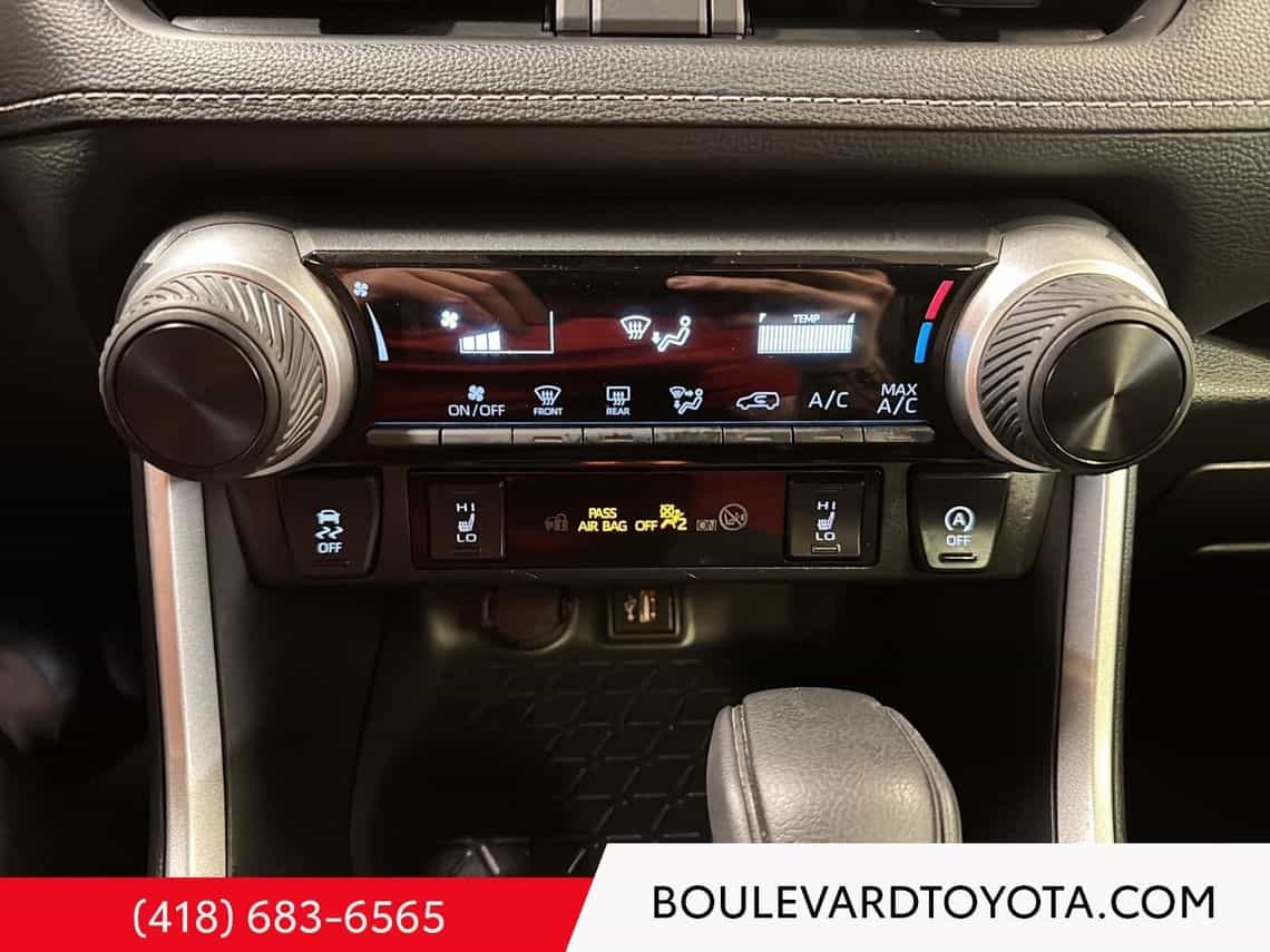 2024 Toyota Rav4 Le - Image 26