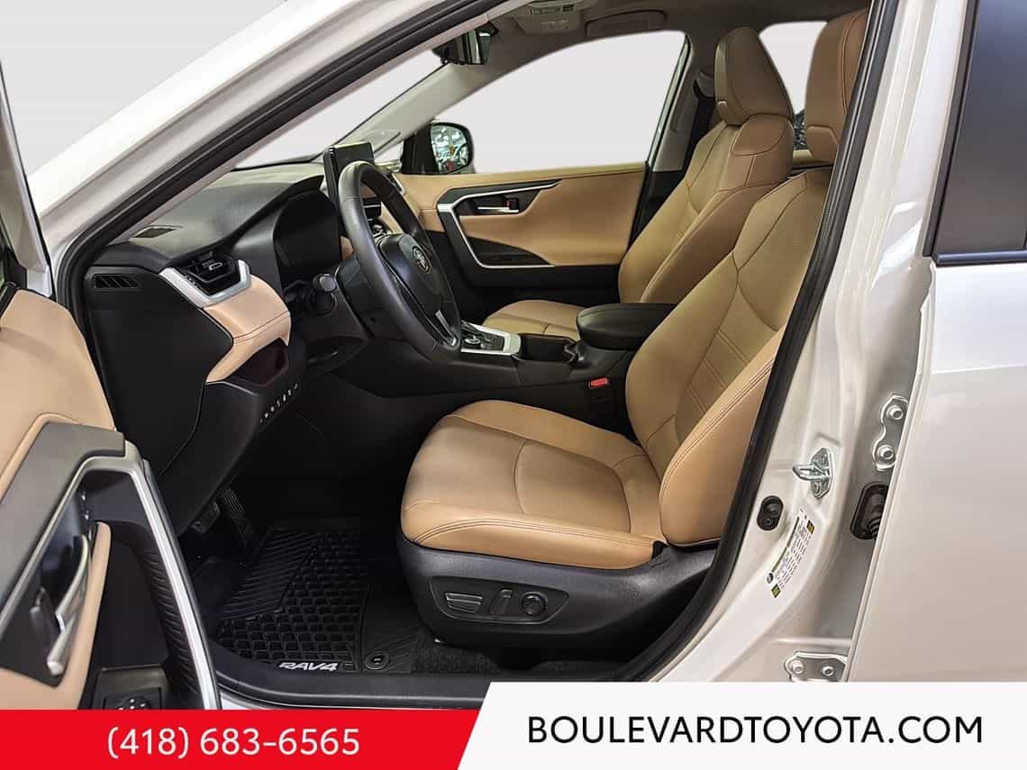 Image 13 Toyota Rav4 Limited 2025