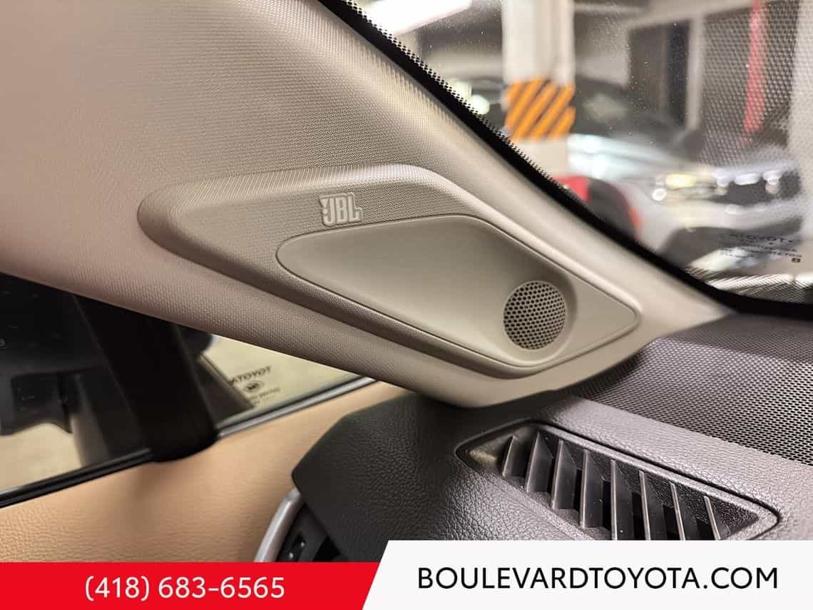 Image 27 Toyota Rav4 Limited 2025