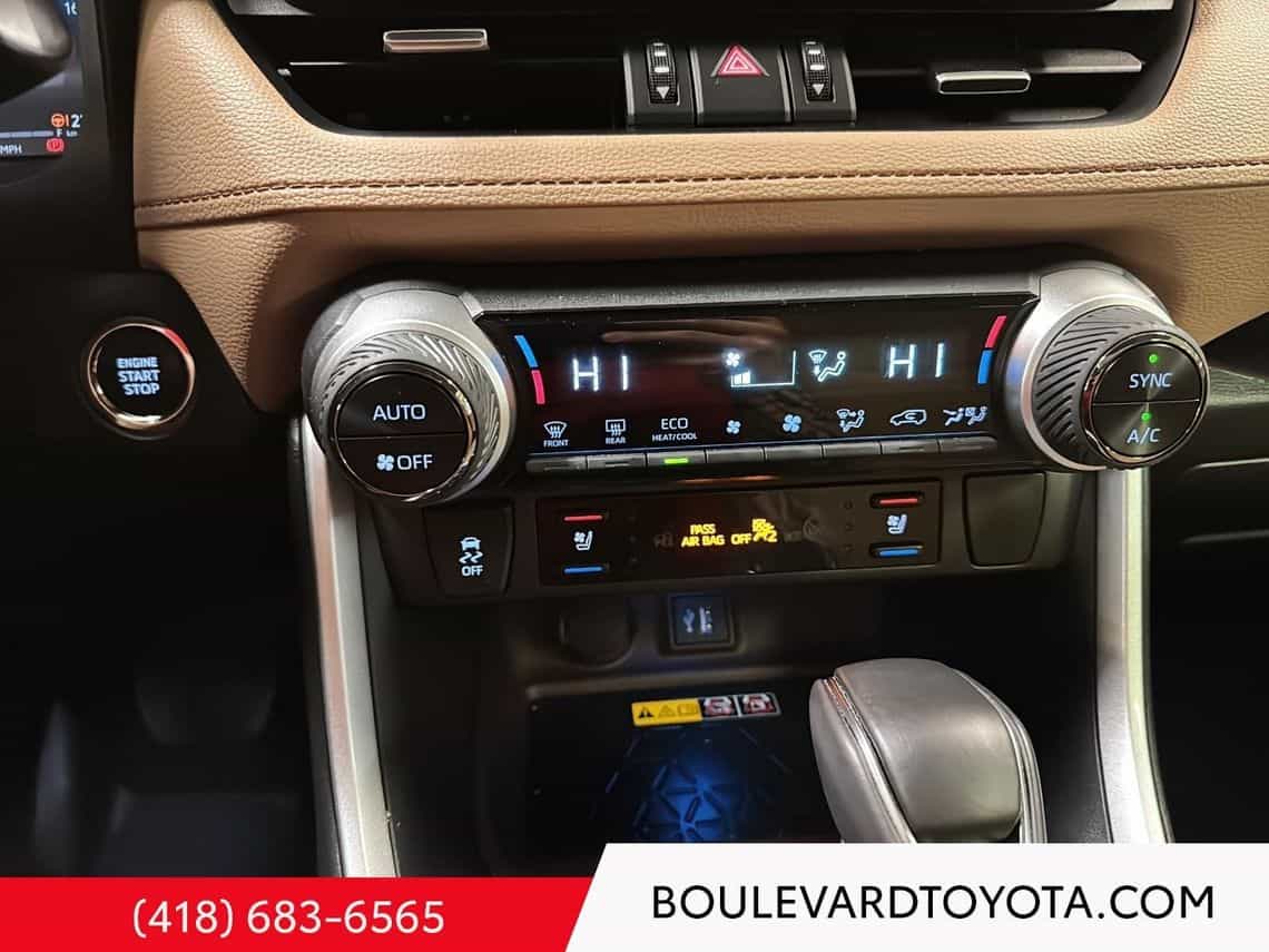 Image 30 Toyota Rav4 Limited 2025