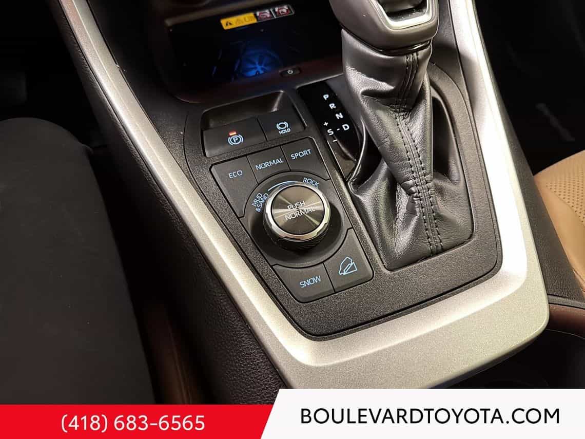 Image 38 Toyota Rav4 Limited 2025