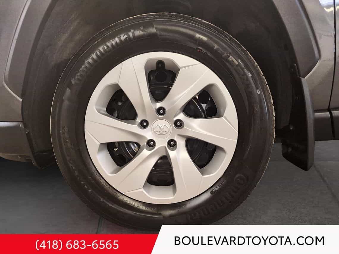 Image 16 Toyota Rav4 Le 2025