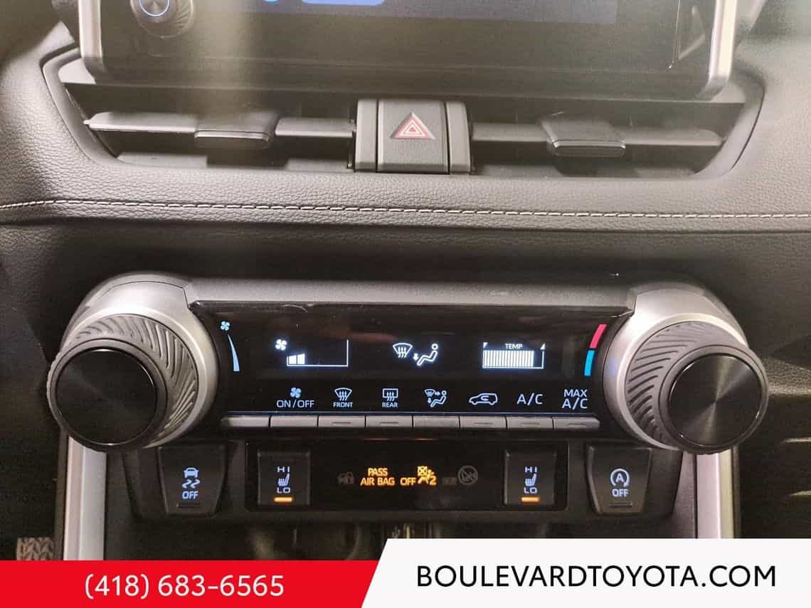 Image 20 Toyota Rav4 Le 2025