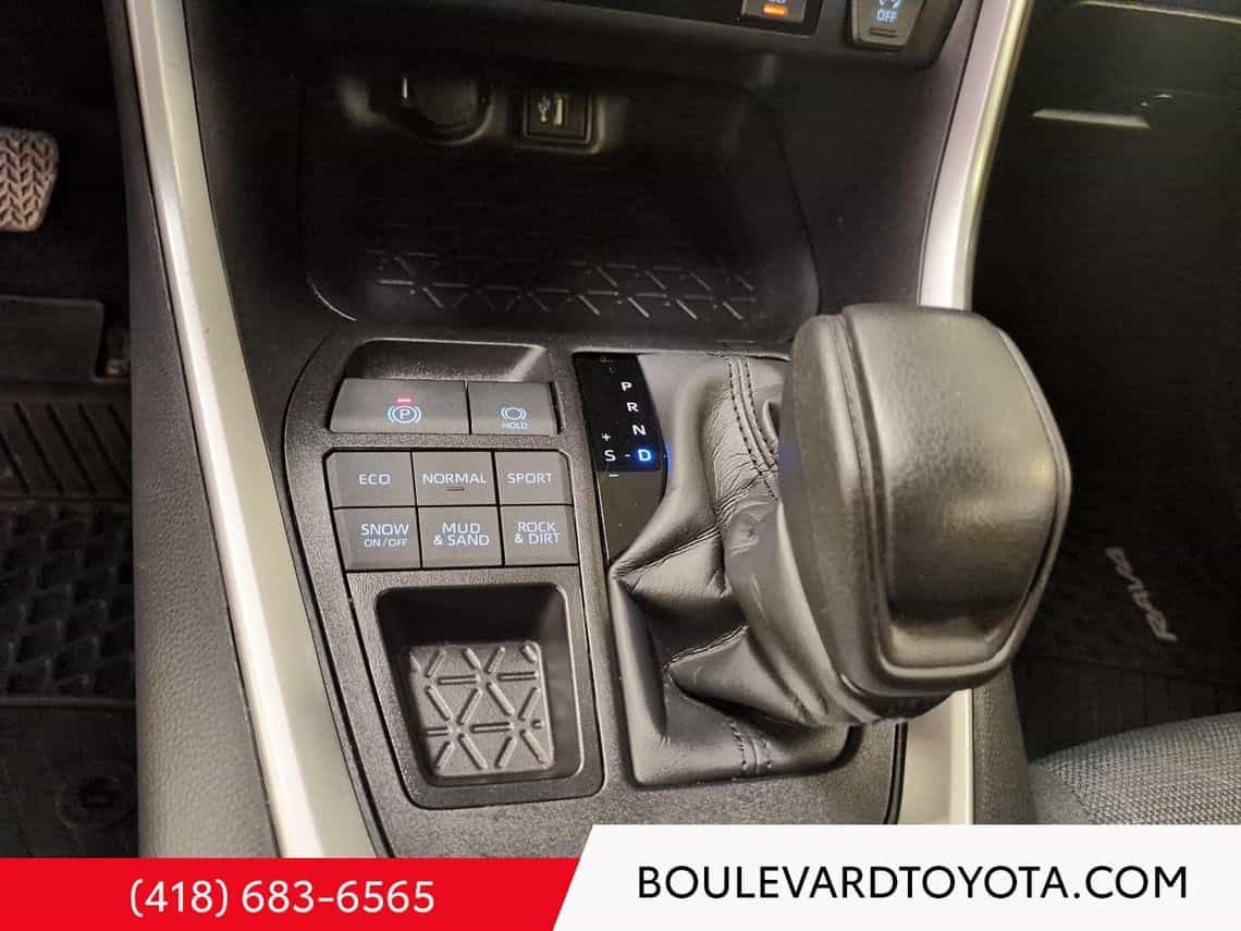 Image 26 Toyota Rav4 Le 2025