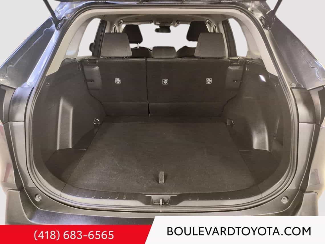 Image 35 Toyota Rav4 Le 2025