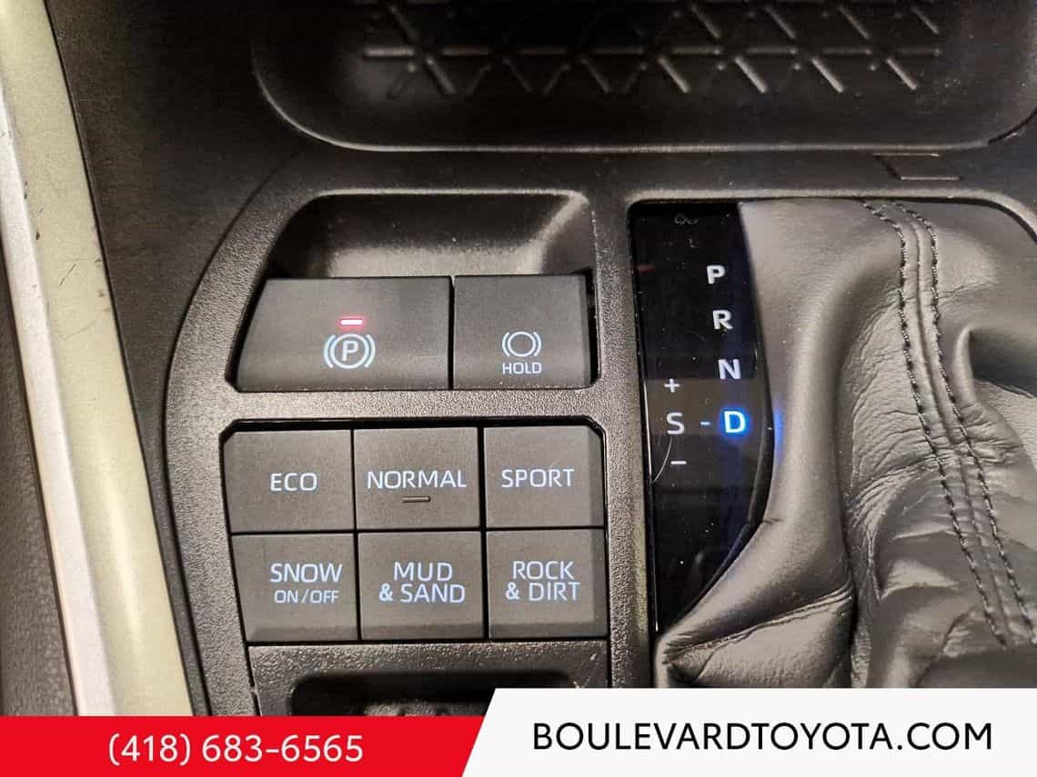 Image 36 Toyota Rav4 Le 2025
