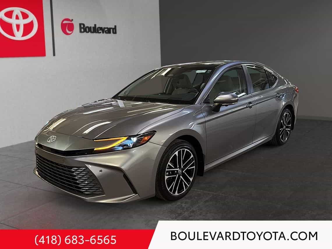 2025 Toyota Camry Xle - Image 1