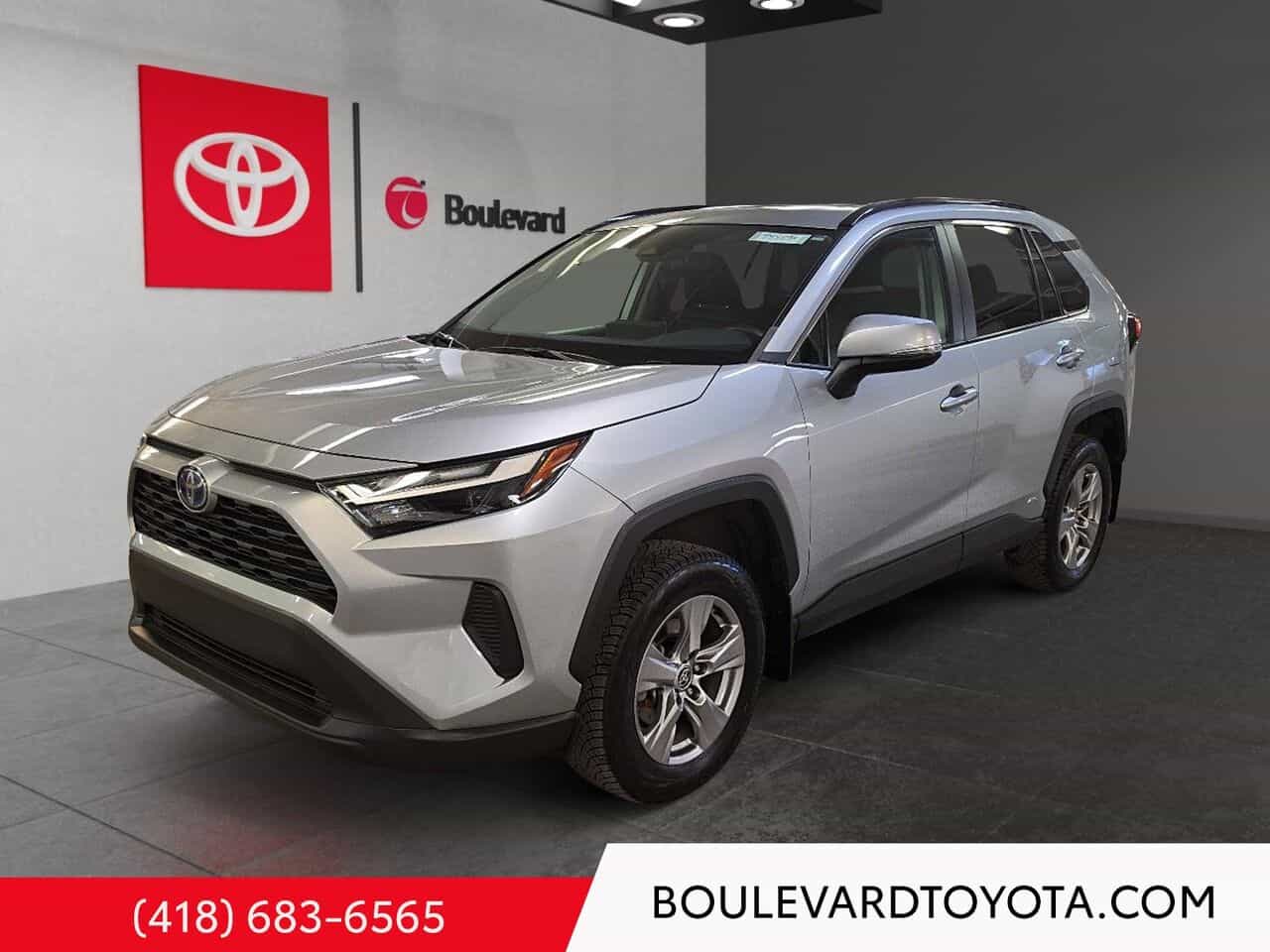 2023 Toyota Rav4 XLE Hybride - Image 1