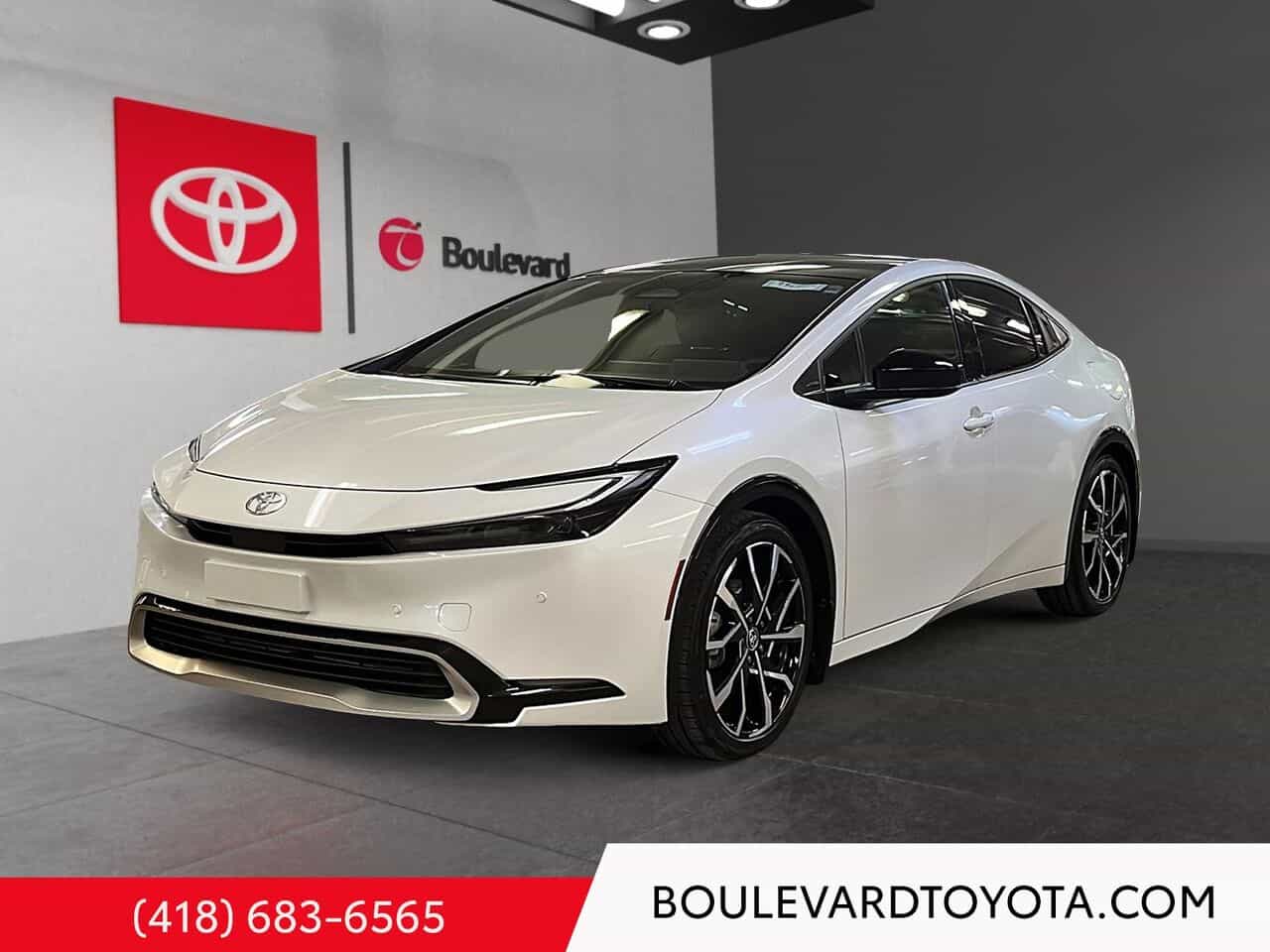 2025 Toyota Prius Xse - Image 1