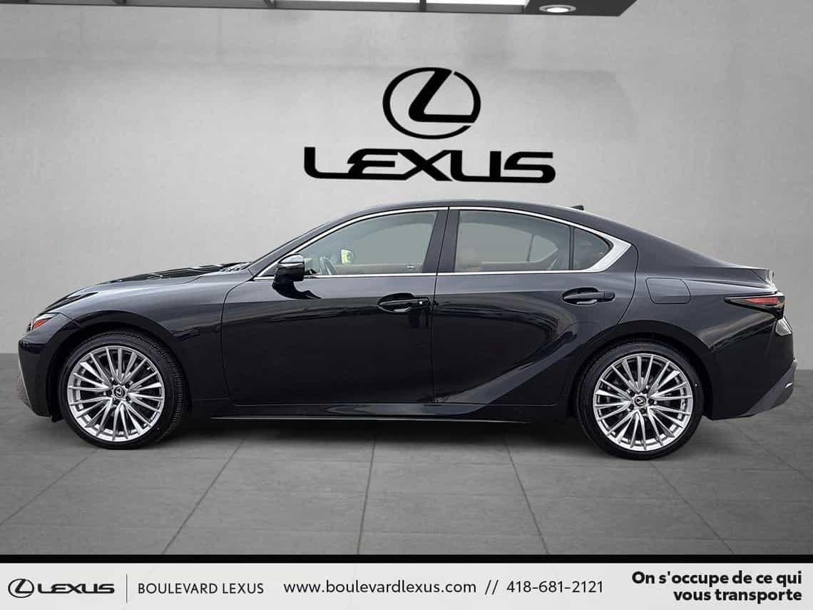 2022 Lexus IS 300 Ultra Luxe - Image 7