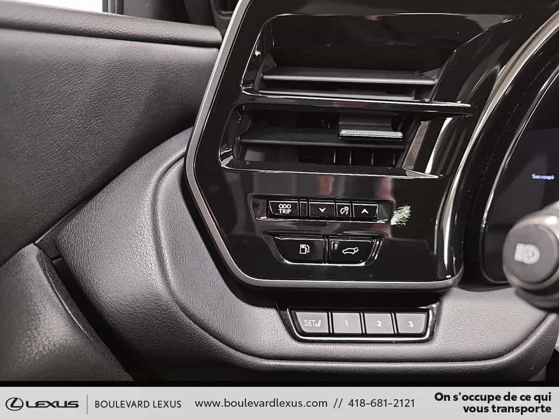 2025 Lexus Tx 500h F Sport Performance 3 - Image 16