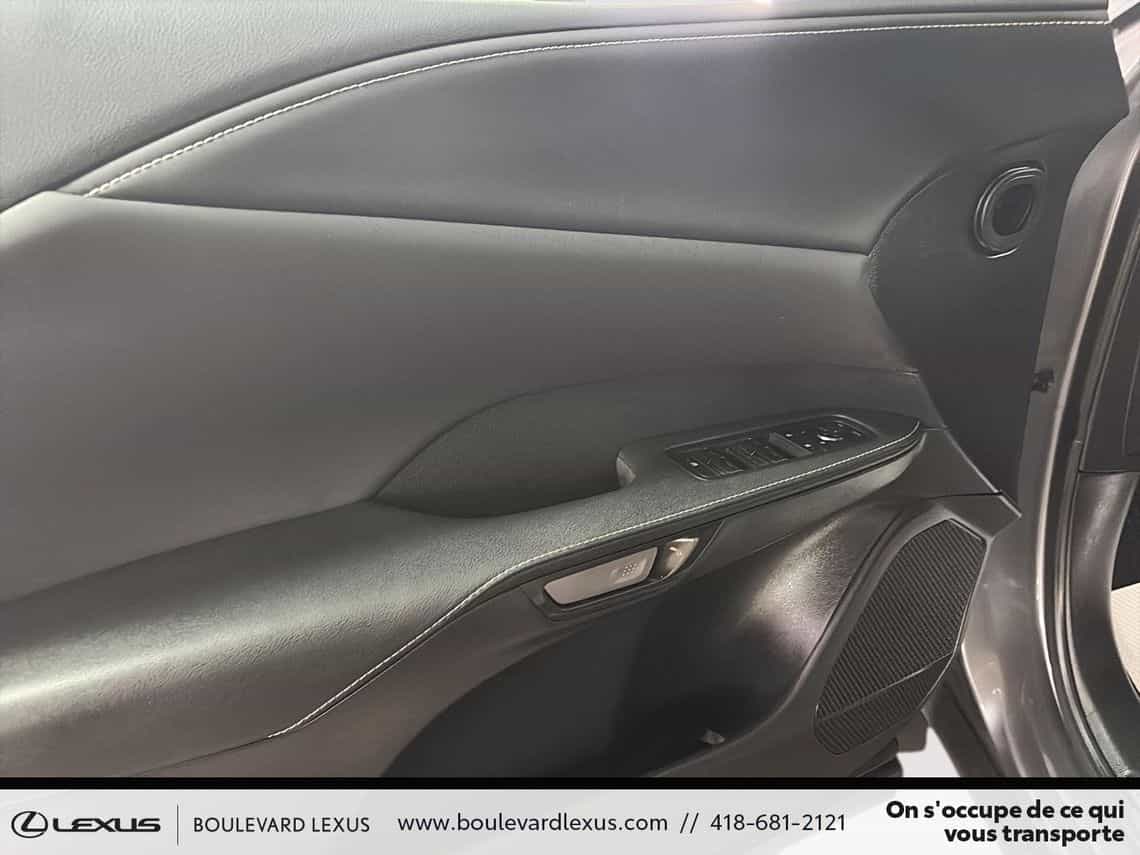 2023 Lexus RX 350 Premium - Image 8