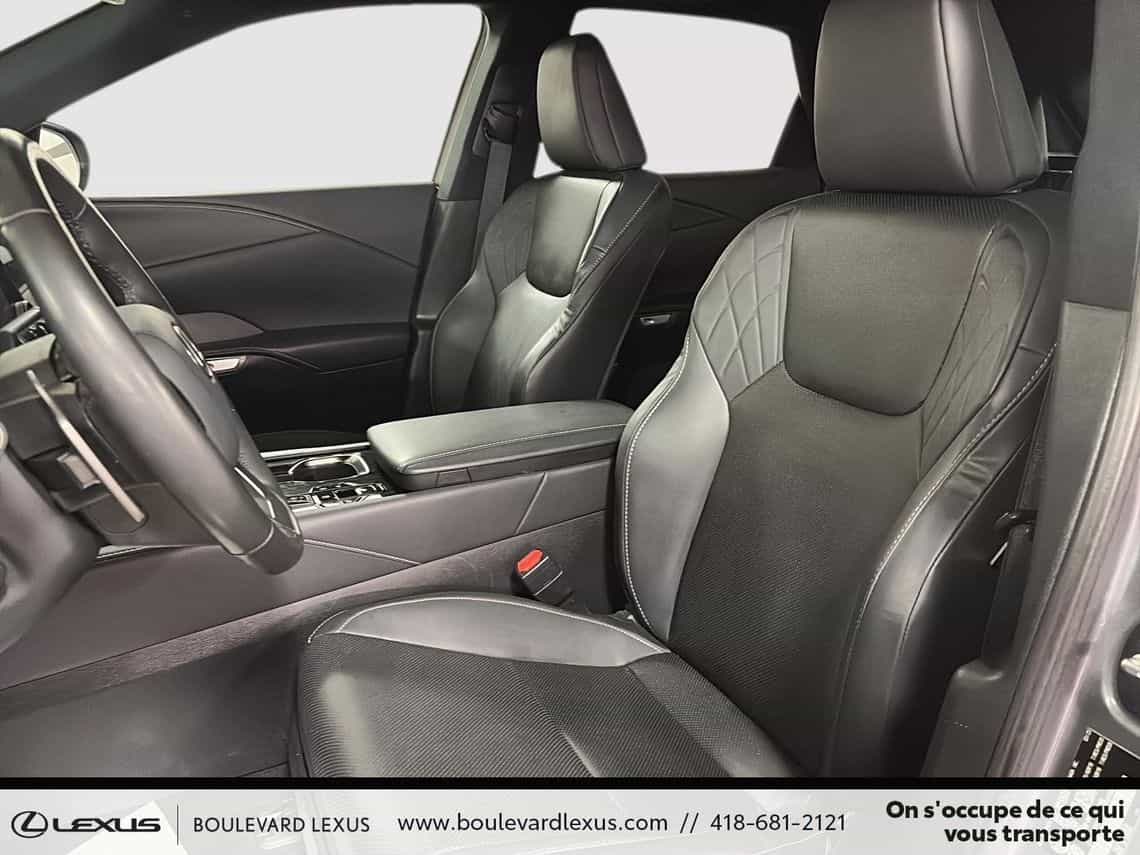 2023 Lexus RX 350 Premium - Image 9