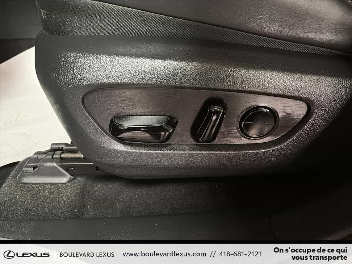 2023 Lexus RX 350 Premium - Image 10