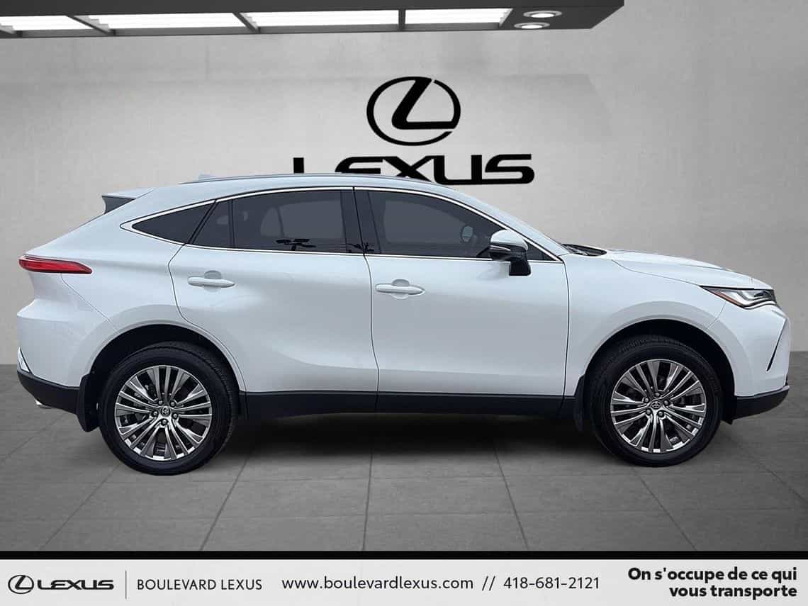 2024 Toyota Venza Xle - Image 3