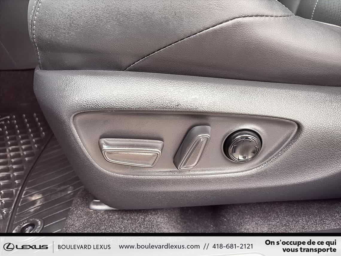 2024 Toyota Venza Xle - Image 11