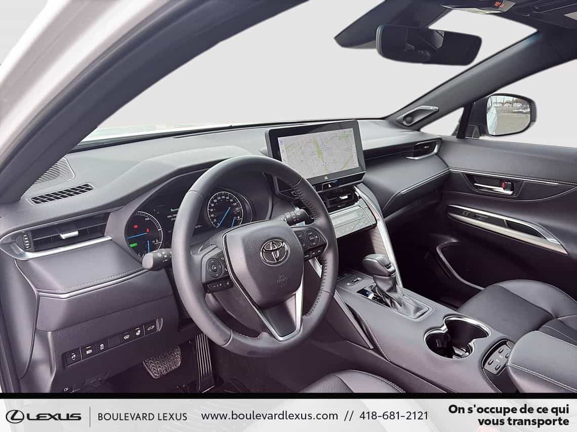 2024 Toyota Venza Xle - Image 19