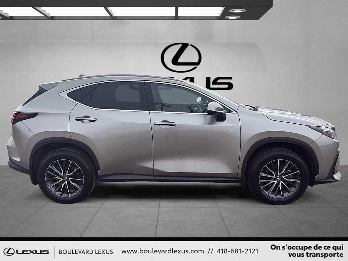 2024 Lexus NX 350h Premium - Image 3