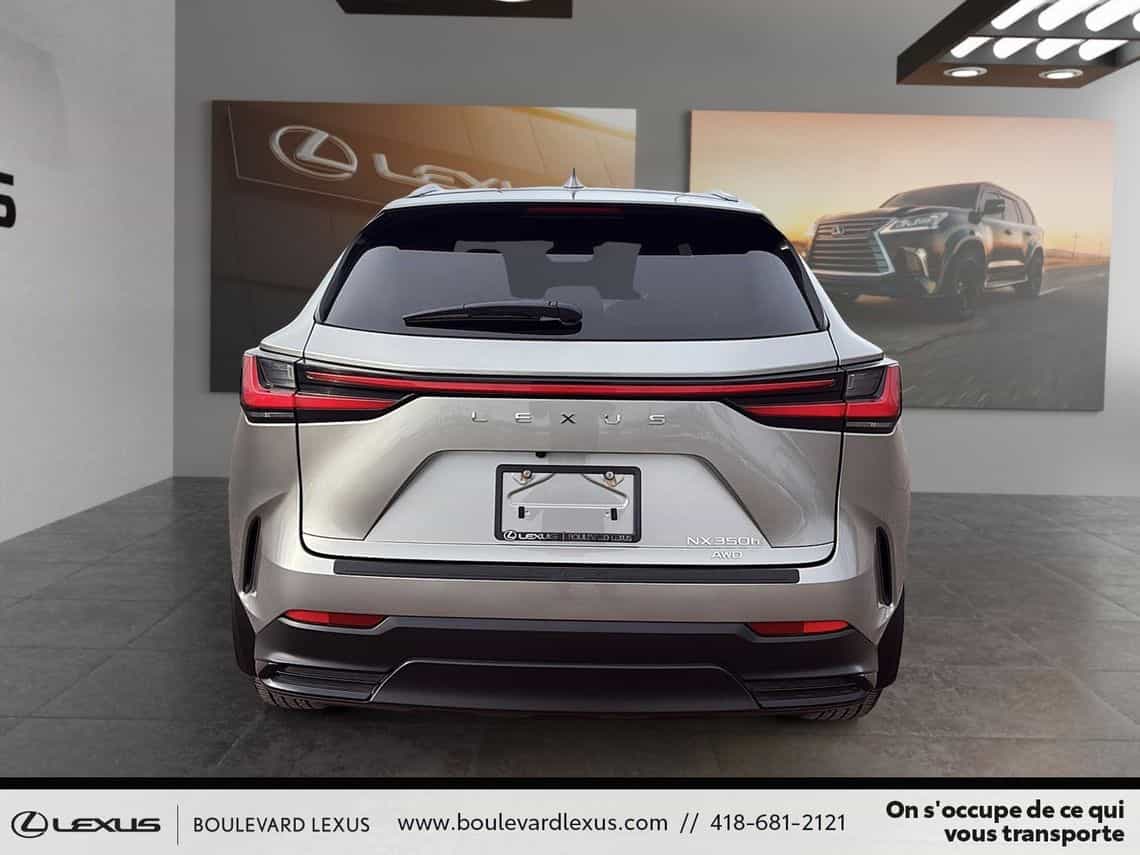 2024 Lexus NX 350h Premium - Image 5